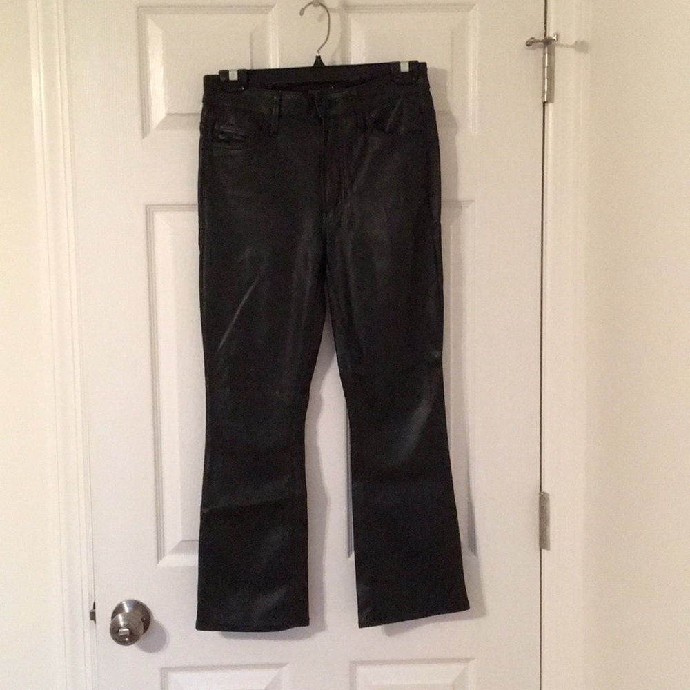 MOTHER Faux leather Insider cropped pant